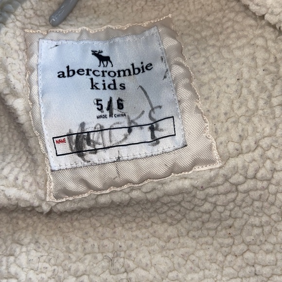 Winter jacket - Picture 4 of 4